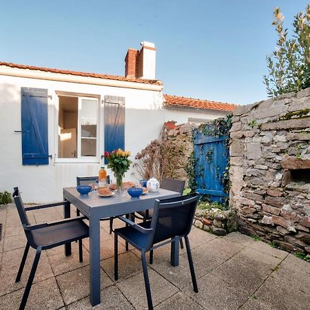 Jolie Maison Avec Cour Pour 5 Personnes Noirmoutier-en-l'Ile Exterior photo